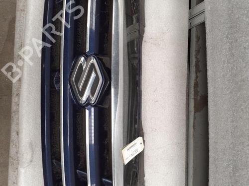 Used Grille SUZUKI GRAND VITARA I (FT, HT) 2.0 HDI 110 16V 4x4 (SQ420D, TD83V) (109 hp) 21325519