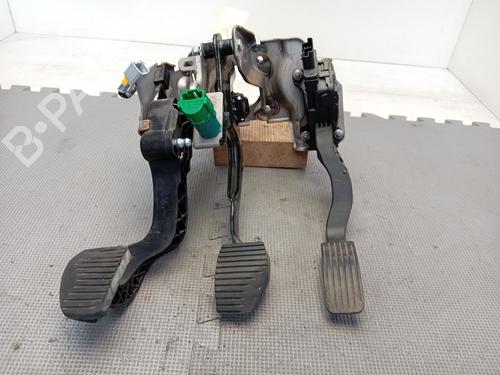 Used Pedal PEUGEOT 208 I (CA_, CC_) 1.2 VTI 82 (82 hp) 23965175