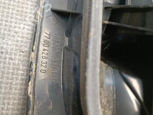Venstre Baklys Venstre Baklys RENAULT MEGANE I (BA0/1_) 1.4 16V (BA0D, BA1H, BA0W, BA10) (95 hp) 21325677 21325677