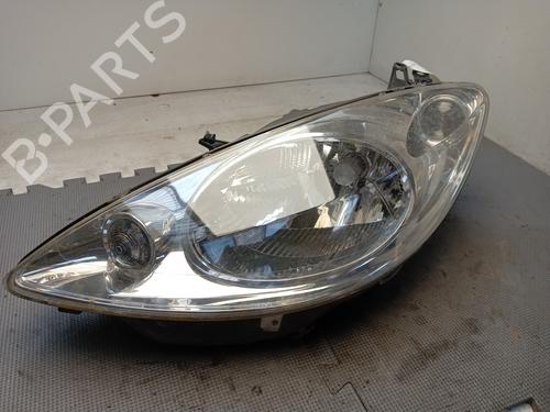 Used Left headlight PEUGEOT 1007 (KM_) 1.4 HDi (68 hp) 26021076