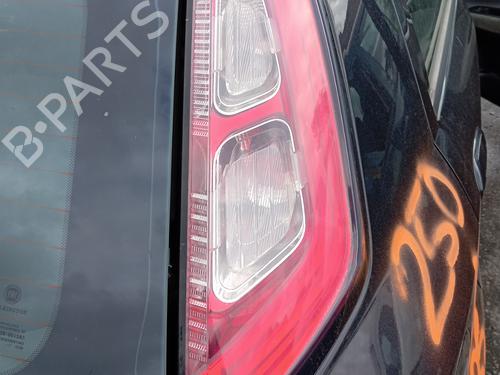 Used Right taillight FIAT PUNTO EVO (199_) 1.3 D Multijet (199AXC1A, 199BXC1A, 199AXT1A, 199BXT1A) (75 hp) 25002649