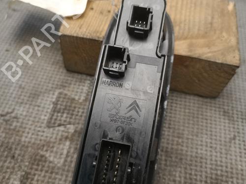 Used Left front window switch Left front window switch PEUGEOT 308 SW I (4E_, 4H_) 1.6 HDi (109 hp) 22387579 22387579