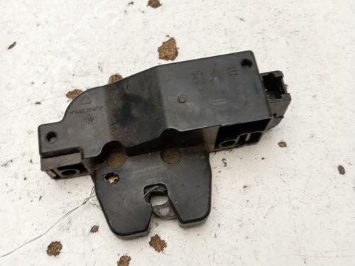 Used Tailgate lock PEUGEOT 307 Break (3E) 2.0 HDI 110 (107 hp) 29373108