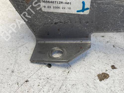 Used Hand brake Hand brake CITROËN C4 I (LC_) 1.6 HDi (90 hp) 22130081 22130081