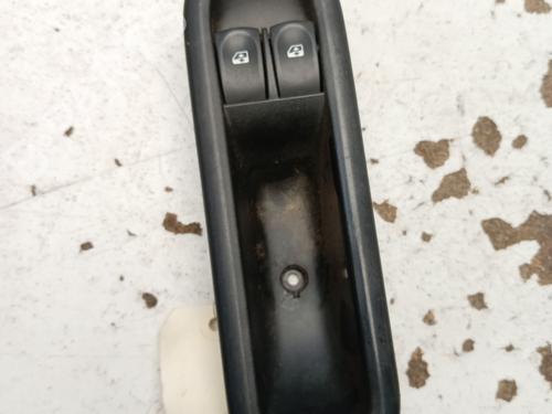 Left front window switch RENAULT CLIO III (BR0/1, CR0/1) 1.5 dCi | BP25003099I27