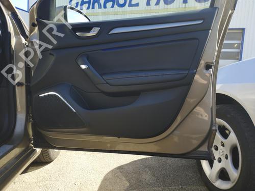 Used Front right panel Front right panel RENAULT MEGANE IV Hatchback (B9A/M/N_) 1.2 TCe 130 (B9MR) (130 hp) 33631918 33631918
