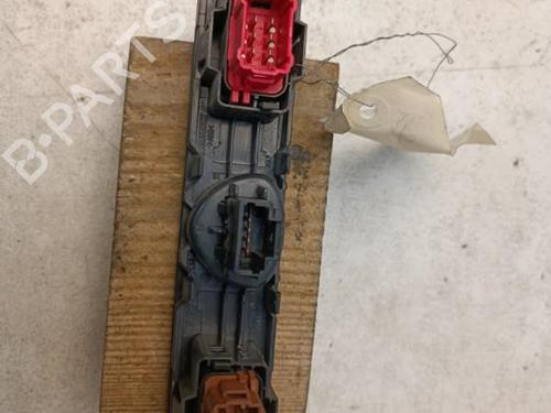 Used Warning switch Warning switch RENAULT CLIO II (BB_, CB_) 1.5 dCi (B/C2J) (68 hp) 22130679 22130679