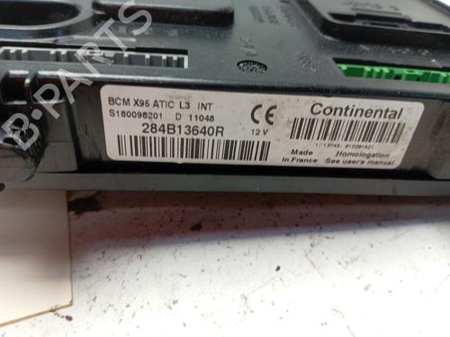 Used Fuse box Fuse box RENAULT MEGANE III Grandtour (KZ0/1) 2.0 dCi (KZ0Y) (150 hp) 31920087 31920087
