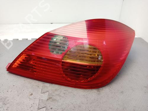 Used Right taillight OPEL TIGRA TwinTop (X04) 1.3 CDTI (R97) (69 hp) 25002598