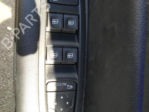Used Left front window switch Left front window switch RENAULT MEGANE IV Hatchback (B9A/M/N_) 1.2 TCe 130 (B9MR) (130 hp) 33631892 33631892