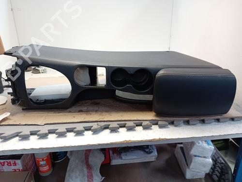 Used Armrest / Center console Armrest / Center console NISSAN QASHQAI I (J10, NJ10) 1.5 dCi (110 hp) 27594637 27594637