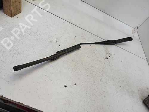 Used Front windshield wiper arm FORD FIESTA VI (CB1, CCN) 1.4 TDCi (70 hp) 21325445
