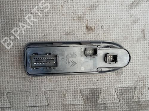 Used Left front window switch Left front window switch PEUGEOT 308 SW I (4E_, 4H_) 1.6 HDi (109 hp) 25003177 25003177