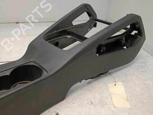 Used Middle console VW SCIROCCO III (137, 138) 1.4 TSI (160 hp) 22130557