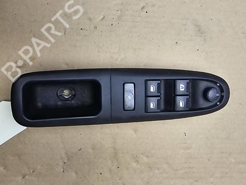 Used Left front window switch Left front window switch PEUGEOT 406 Break (8E/F) 2.0 HDI 110 (109 hp) 39933190 39933190
