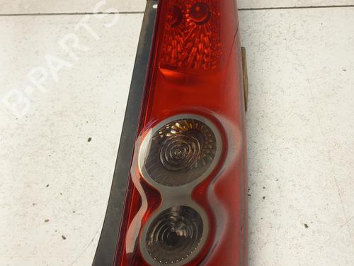 Used Right taillight FORD FIESTA V (JH_, JD_) 1.4 TDCi (68 hp) 21325075
