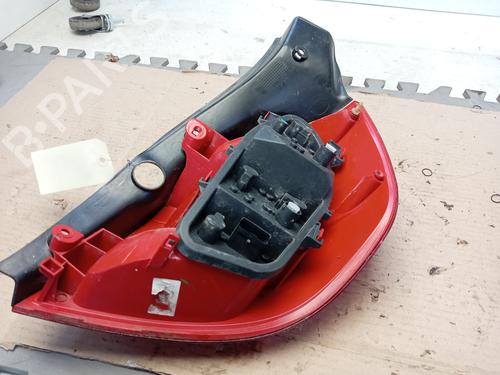 Right taillight RENAULT CLIO III (BR0/1, CR0/1) 1.6 16V (BR05, BR0B, BR0Y, BR15, BR1J, BR1M, BR1Y, CR0B,... | BP22129547C35 