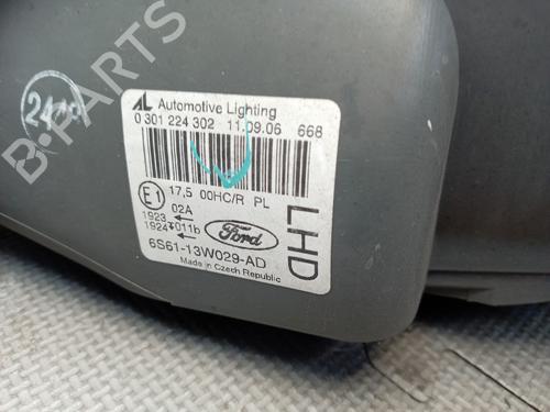 Right headlight FORD FIESTA V (JH_, JD_) 1.4 TDCi | BP25002454C29 