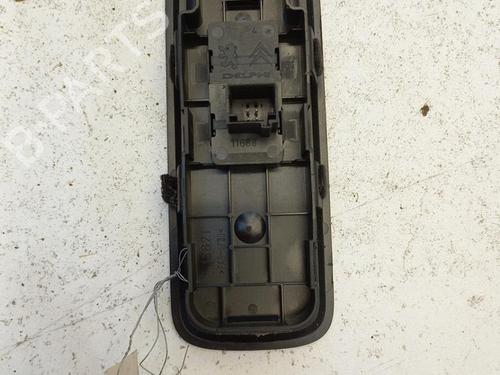 Used Right front window switch Right front window switch CITROËN C5 III (RD_) 1.6 HDi 110 (RD9HZC) (109 hp) 21326597 21326597