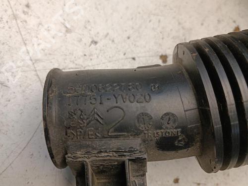 Used Air filter box PEUGEOT 108 1.2 (82 hp) 21324933