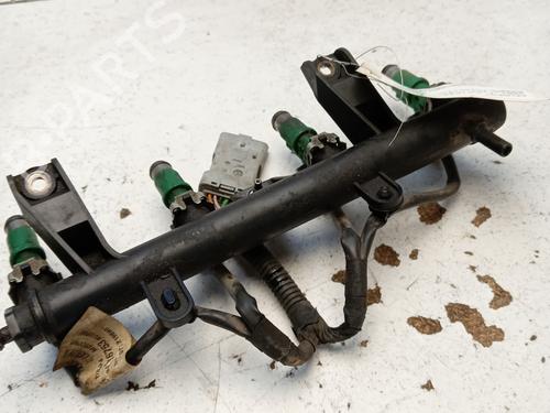 Injection rail PEUGEOT 206+ (2L_, 2M_) 1.4 i (2LKFWA, 2MKFWA) | BP29425323M98 