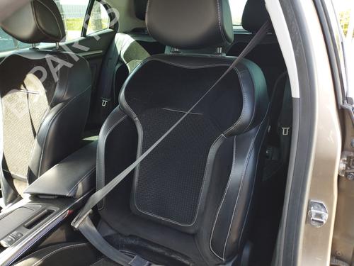 Used Left front seat Left front seat RENAULT MEGANE IV Hatchback (B9A/M/N_) 1.2 TCe 130 (B9MR) (130 hp) 33631905 33631905