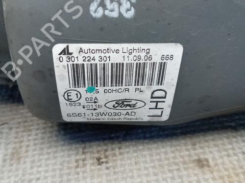 Left headlight FORD FIESTA V (JH_, JD_) 1.4 TDCi | BP25002455C28 