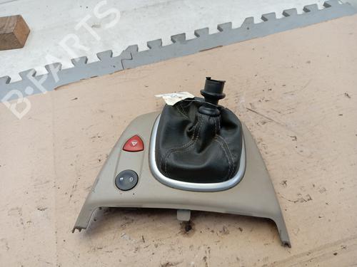 Used Gear lever RENAULT SCÉNIC II (JM0/1_) 1.5 dCi (JM1E, JM16) (106 hp) 26524404