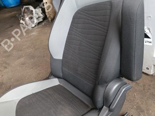 Right front seat CITROËN C4 Grand Picasso II (DA_, DE_) 2.0 BlueHDi 150 | BP21778016C16
