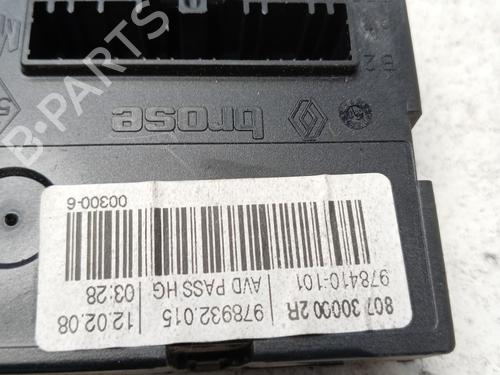 Used Right front window motor Right front window motor RENAULT LAGUNA III (BT0/1) 1.5 dCi (BT00, BT0A, BT0T, BT1J) (110 hp) 29596912 29596912