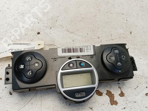 Used Climate control RENAULT SCÉNIC II (JM0/1_) 1.9 dCi (JM14) (131 hp) 29288066