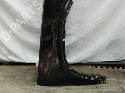 Guarda-lamas direito Guarda-lamas direito VW TIGUAN (5N_) 2.0 TDI (140 hp) 36482223 36482223