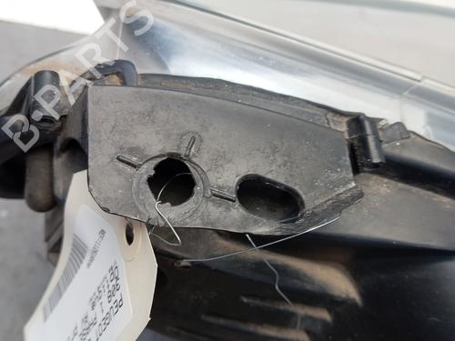 Right headlight PEUGEOT 308 I (4A_, 4C_) 1.6 HDi | BP29255947C29 