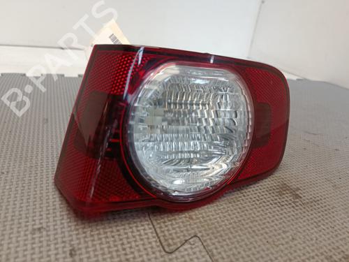 rear-fog-light-citroen-c3-picasso-sh_-16-hdi-90-9681751680-2008-21322481 main image