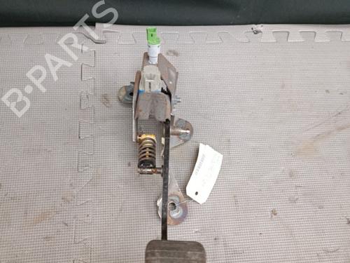 clutch-pedal-renault-clio-iv-bh_-15-dci-75-2012-2013-2014-2015-2016-2017-2018-2019-2020-2021-22131319 main image