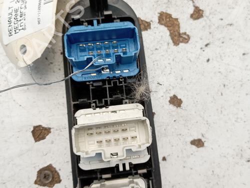 Used Left rear window switch Left rear window switch RENAULT MEGANE II Coupé-Cabriolet (EM0/1_) 2.0 dCi (150 hp) 29288089 29288089