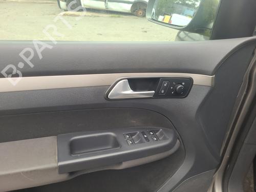 Left headlight VW TOURAN (1T1, 1T2) 2.0 TDI 16V | BP27723547C28