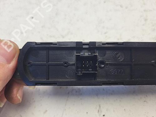 Used Warning switch FIAT 500 (312_) 1.3 D Multijet (312AXB1A) (75 hp) 21325359