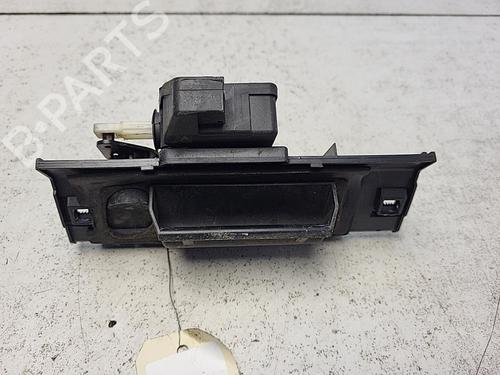 Trunk håndtak PEUGEOT 206 Hatchback (2A/C) 1.4 i (75 hp) 21324228