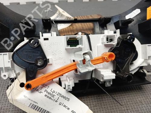 Climate control PEUGEOT 208 I (CA_, CC_) 1.2 VTI 82 | BP23805472I5
