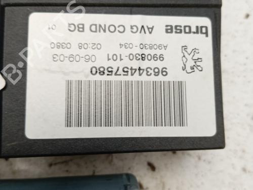 Left front window motor PEUGEOT 307 Break (3E) 2.0 HDI 110 | BP29407807E21 