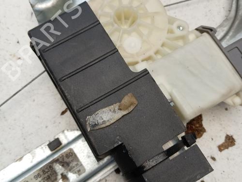 Rear left window mechanism PEUGEOT 5008 (0U_, 0E_) 1.6 HDi | BP29506884C24 