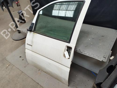 Used Left front door Left front door 26156564 26156564
