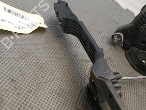 Front right lock TOYOTA YARIS (_P9_) 1.4 D-4D (NLP90_, NLP90R) | BP21325813C97 