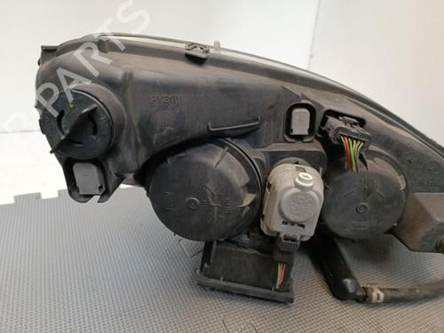 Left headlight PEUGEOT 607 (9D, 9U) 2.7 HDi 24V | BP21324845C28 