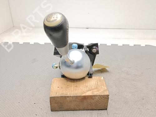 Used Gear lever HONDA FR-V (BE) 2.2 i CTDi (BE5) (140 hp) 21573276