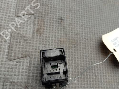 Used Switch Switch VW PASSAT B6 Variant (3C5) 2.0 TDI (120 hp) 24233327 24233327