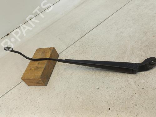 Used Front windshield wiper arm CITROËN XSARA (N1) 1.4 i (75 hp) 21326297