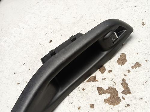 Used Right rear window switch FORD FOCUS III 1.6 TDCi (115 hp) 30112335