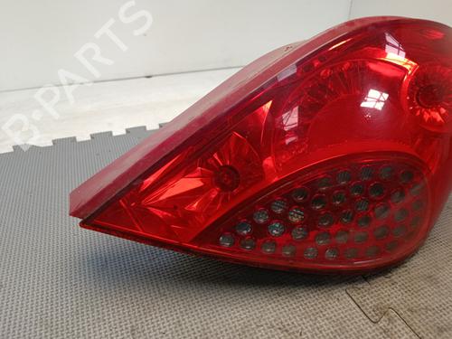 Used Right taillight Right taillight 21326200 21326200